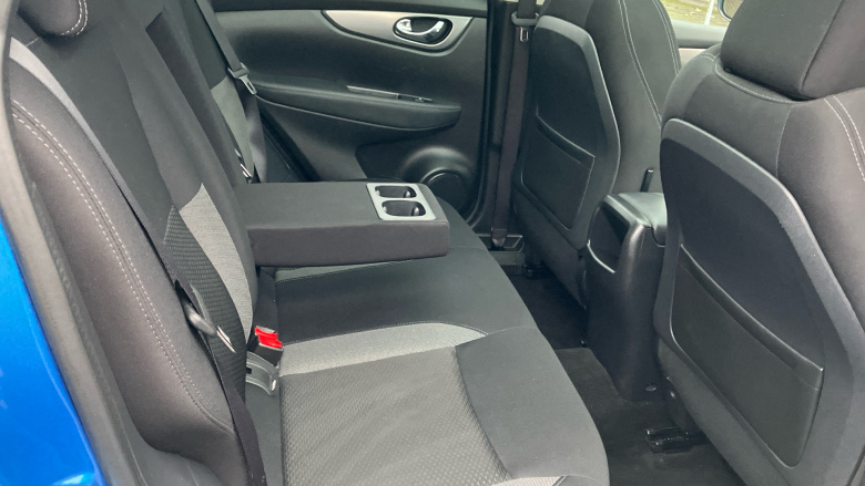 Nissan Qashqai 1.5 dCi 115 N-Connecta 5dr Diesel Hatchback